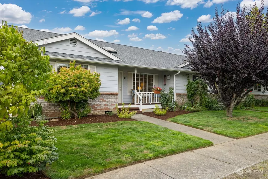 112 W 2nd ST #E, Everson, WA 98247