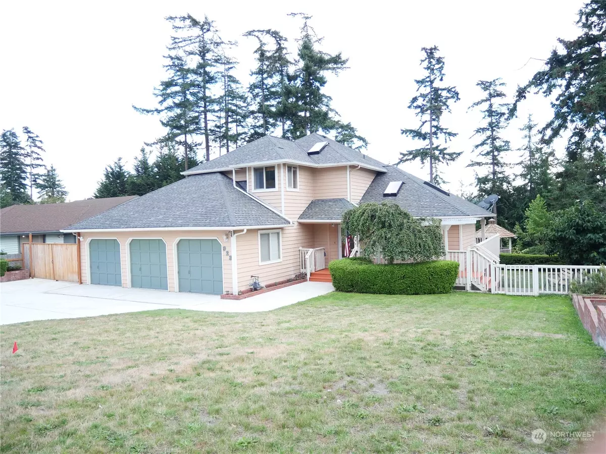 Oak Harbor, WA 98277,923 SW Barrington DR