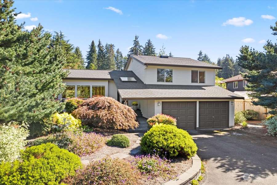 820 14th ST SW, Edmonds, WA 98020