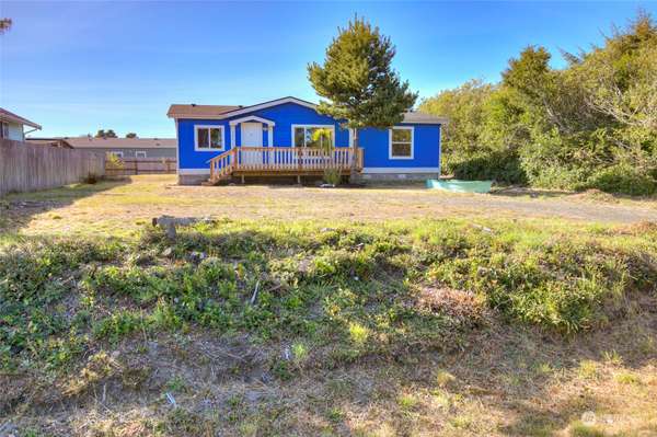 384 N Razor Clam DR SW, Ocean Shores, WA 98569