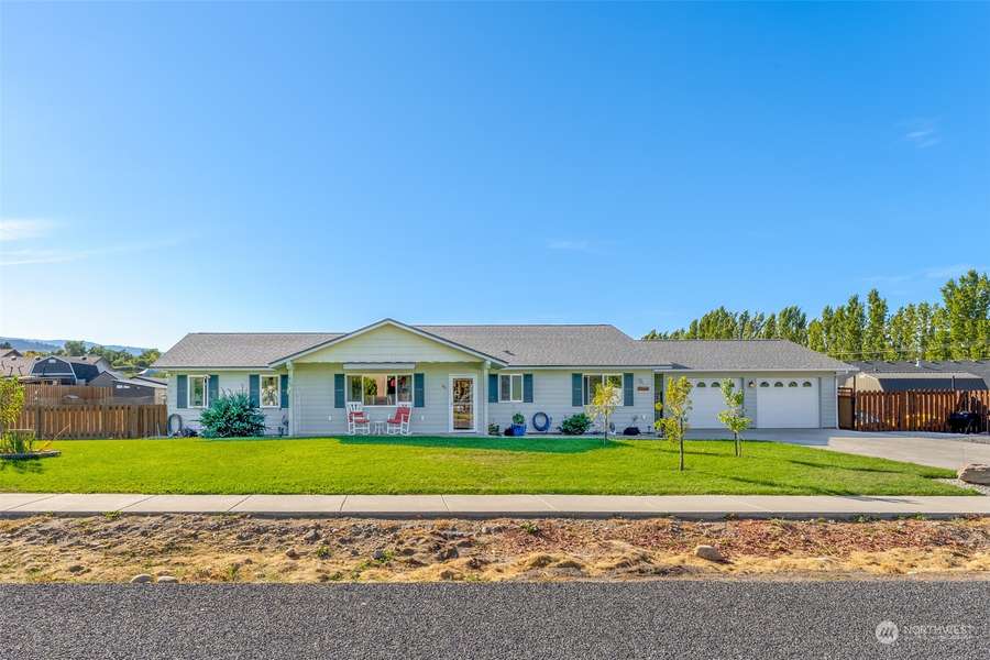 46 Saratoga LN, Malaga, WA 98828