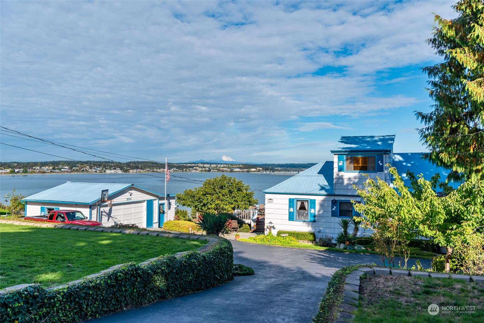 3224 SW Scenic Heights ST, Oak Harbor, WA 98277