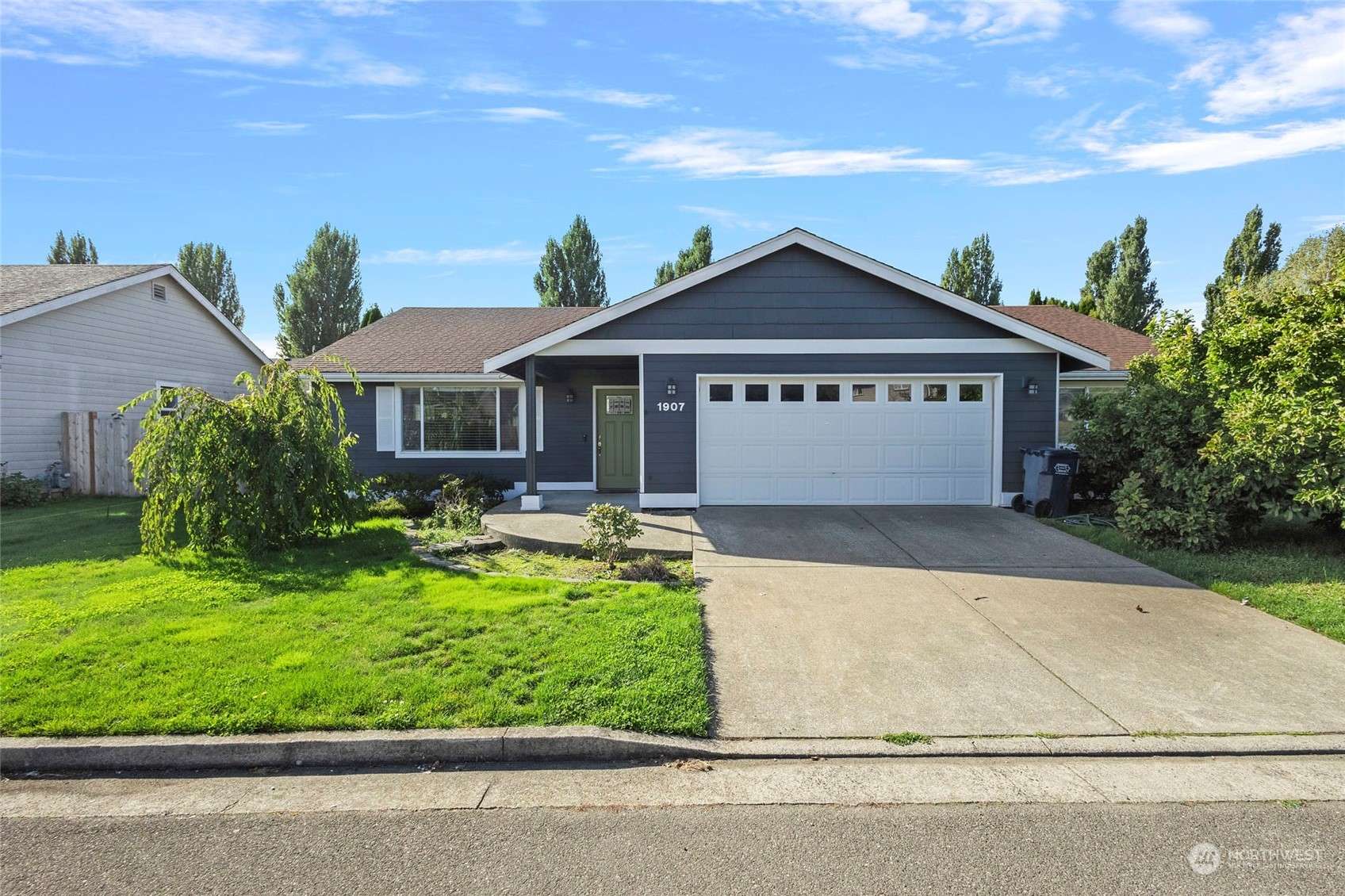 1907 Buttercup DR, Lynden, WA 98264