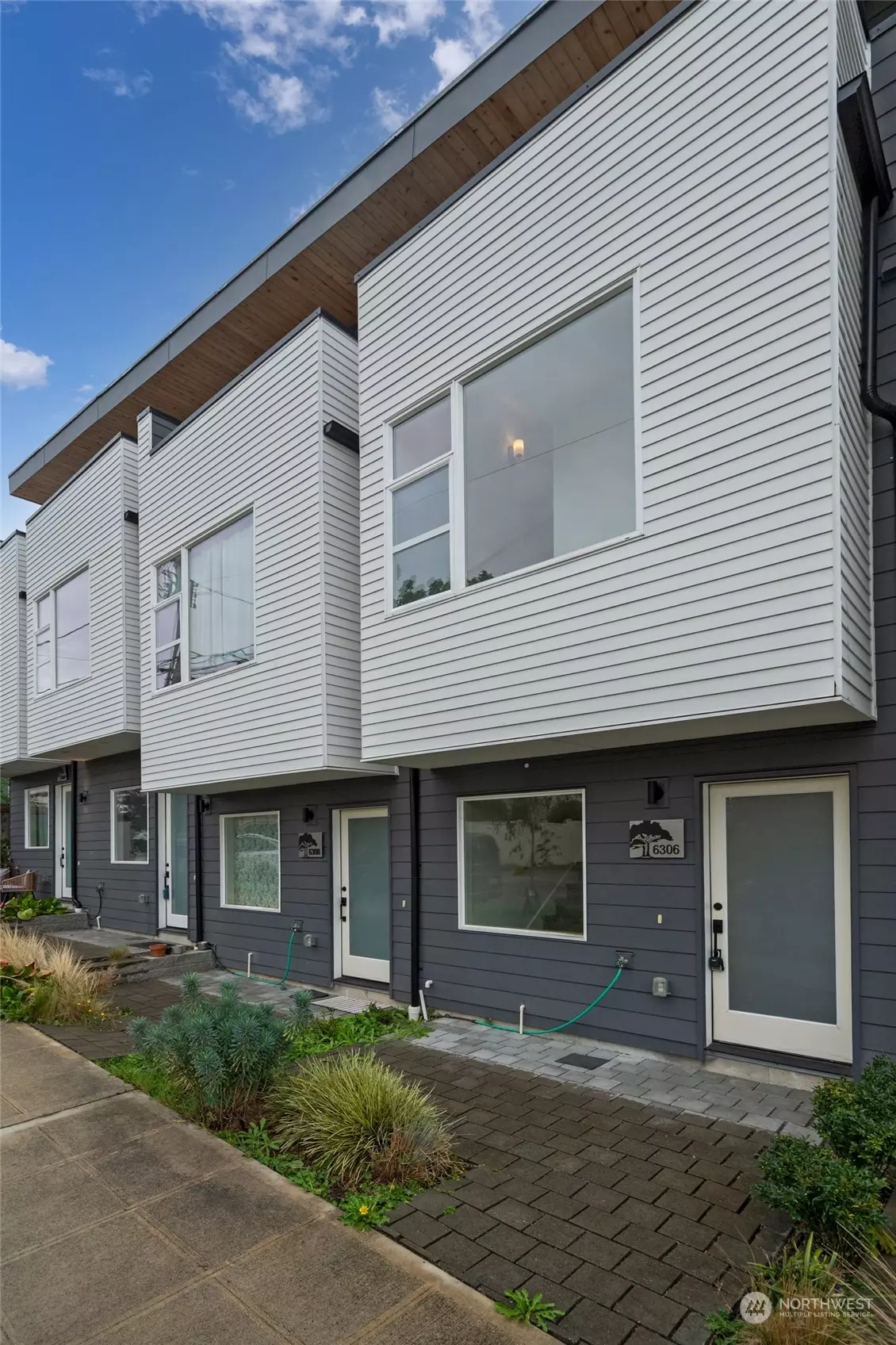 Seattle, WA 98107,6306 26th AVE NW