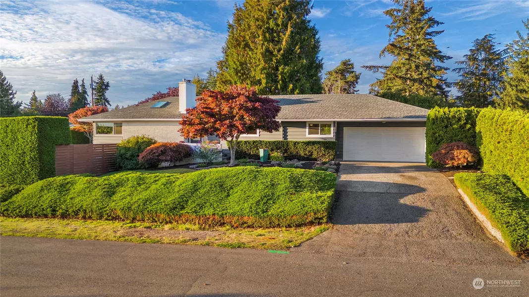 306 S 193rd ST, Des Moines, WA 98148