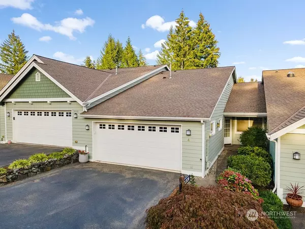 321 E Soderberg RD #B4, Allyn, WA 98524