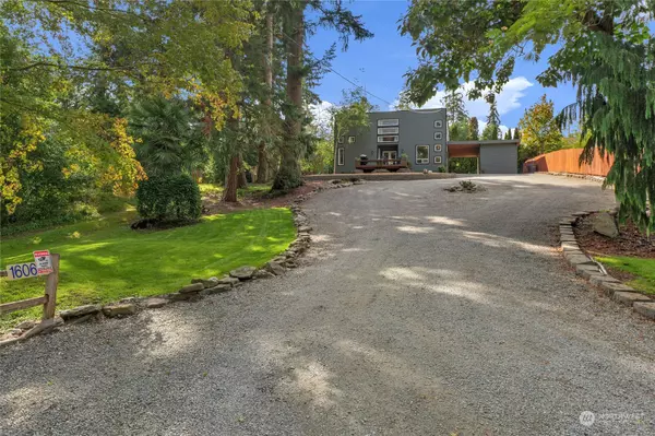 1606 Lake DR, Camano Island, WA 98282