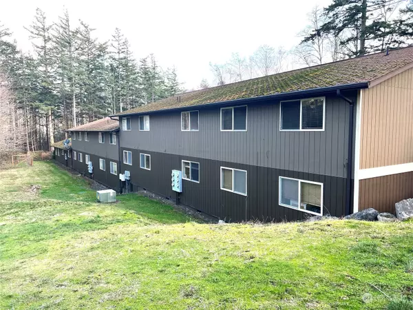 Orcas Island, WA 98245,172 Lover's LN #B201