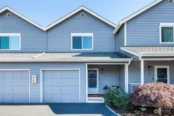 Edmonds, WA 98026,8017 212th (quiet) ST SW #2