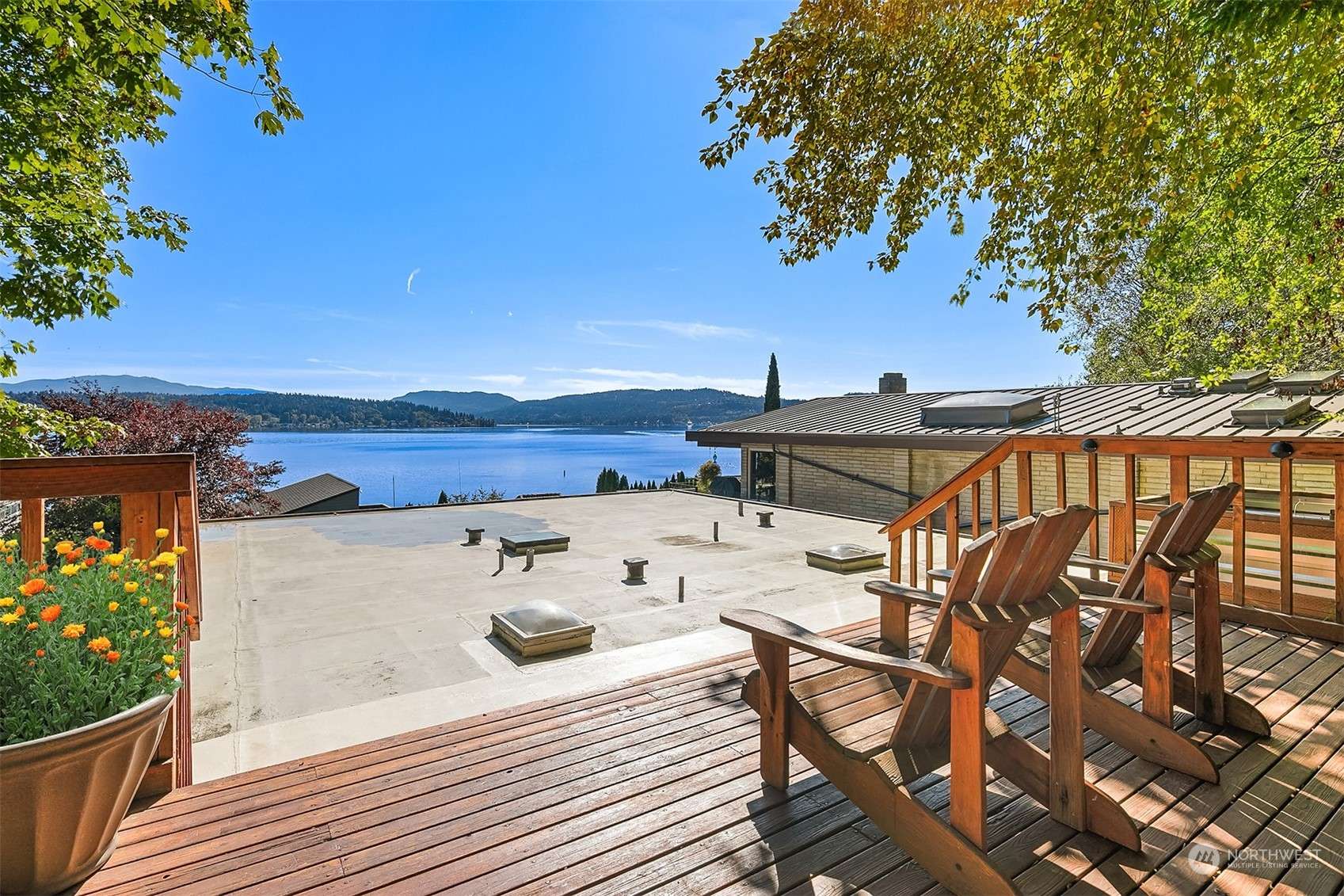 1020 W Lake Sammamish Pkwy NE, Bellevue, WA 98008