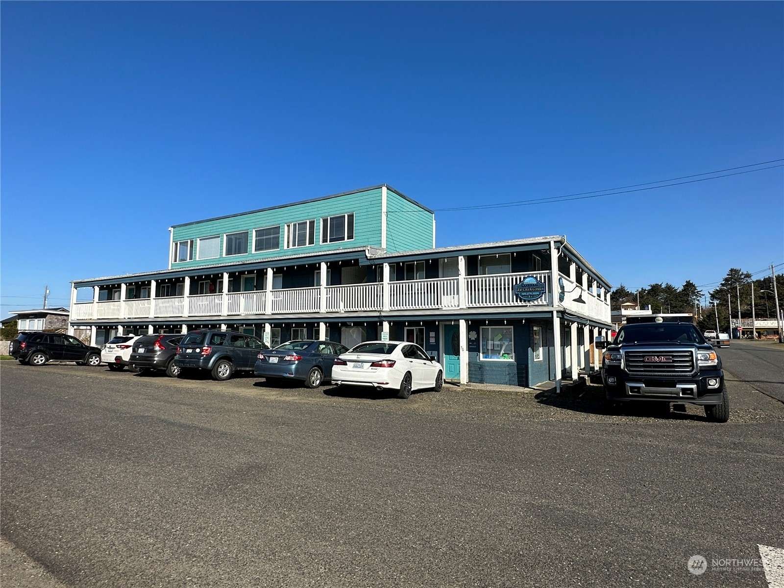 56 Central AVE, Pacific Beach, WA 98571