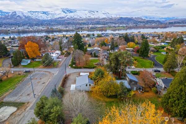 2301 & 2303 NW Alan AVE, East Wenatchee, WA 98802