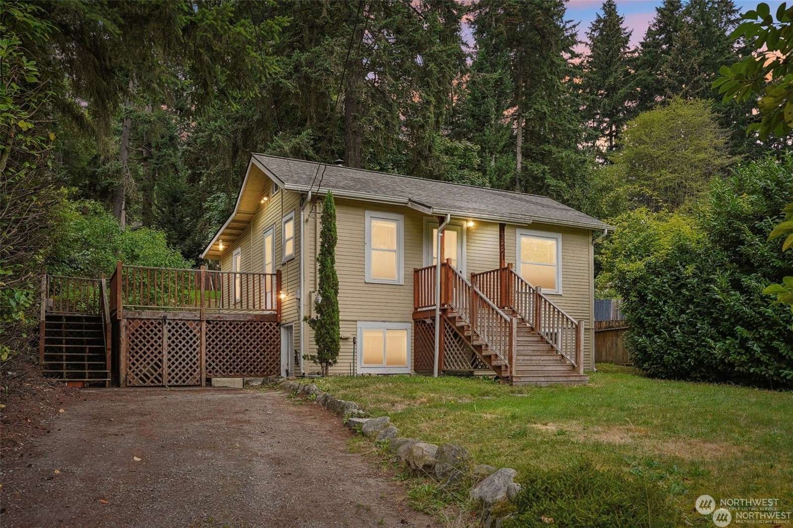 19221 15th AVE NE, Shoreline, WA 98155