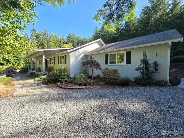 Sequim, WA 98382,152 Buck Loop RD