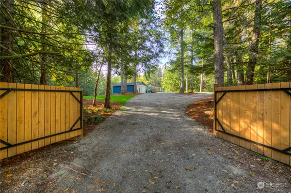 Seabeck, WA 98380,230 brentwood LN NW