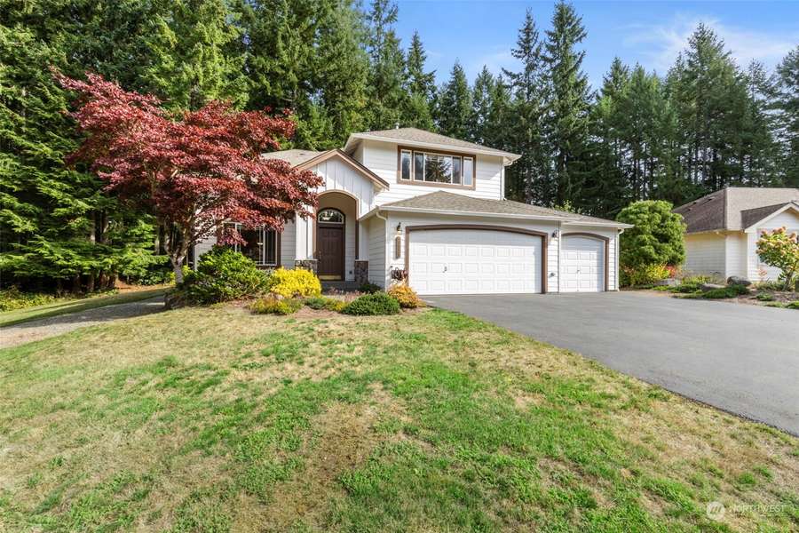 23825 Moorgate PL NW, Poulsbo, WA 98370