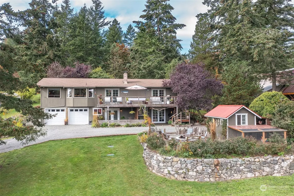 Orcas Island, WA 98245,320 Channel RD