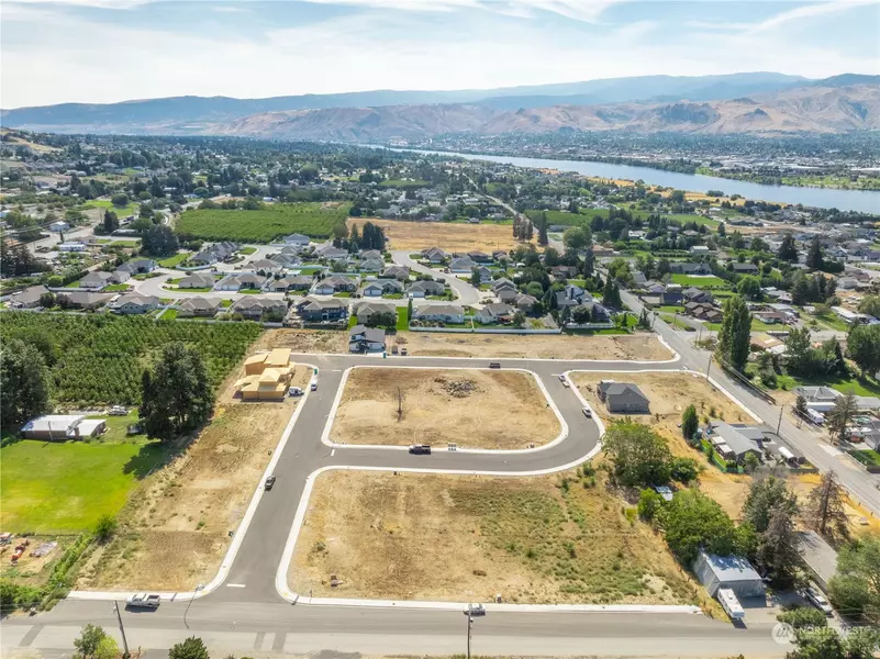 152 33rd   (Lot 22) ST NW, East Wenatchee, WA 98802