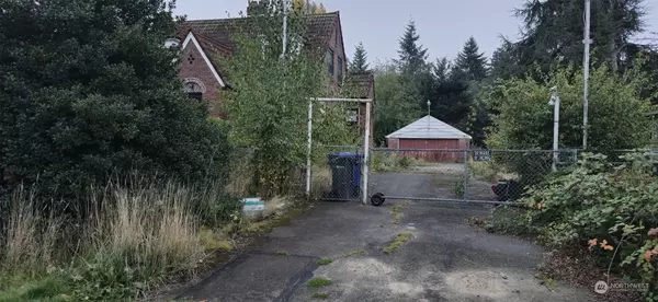 2857 S 152nd ST, Seatac, WA 98188