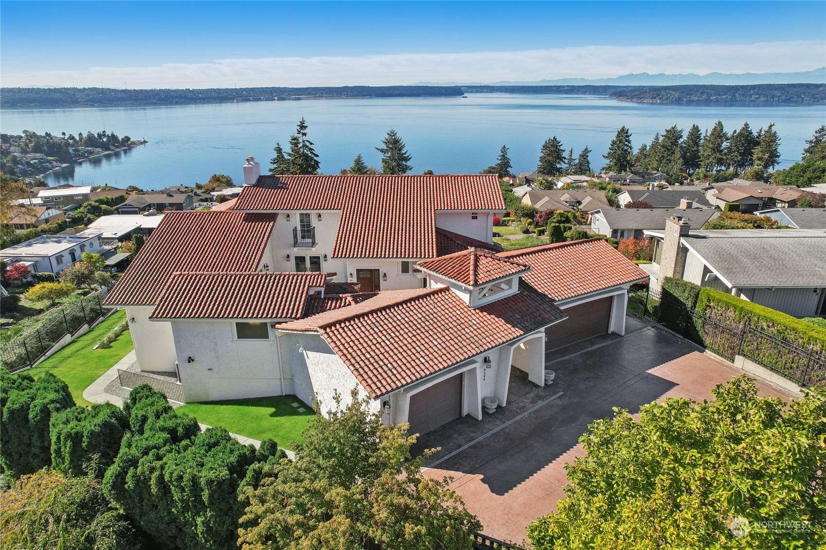Tacoma, WA 98422,6106 Panorama DR NE