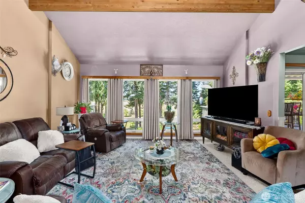 Chehalis, WA 98532,221 Diekman RD