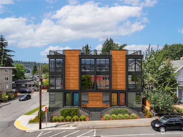 3503 Wallingford AVE N, Seattle, WA 98103