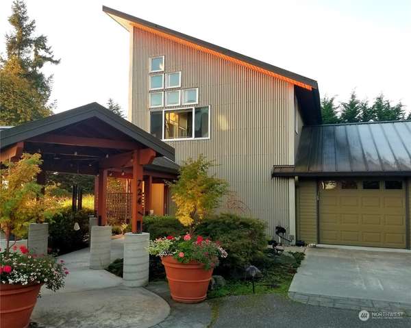 7241 Linda LN #APT, Clinton, WA 98236