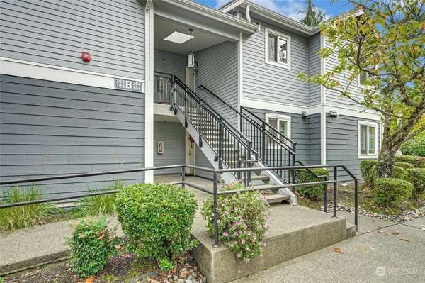 250 NW Dogwood ST #B103, Issaquah, WA 98027