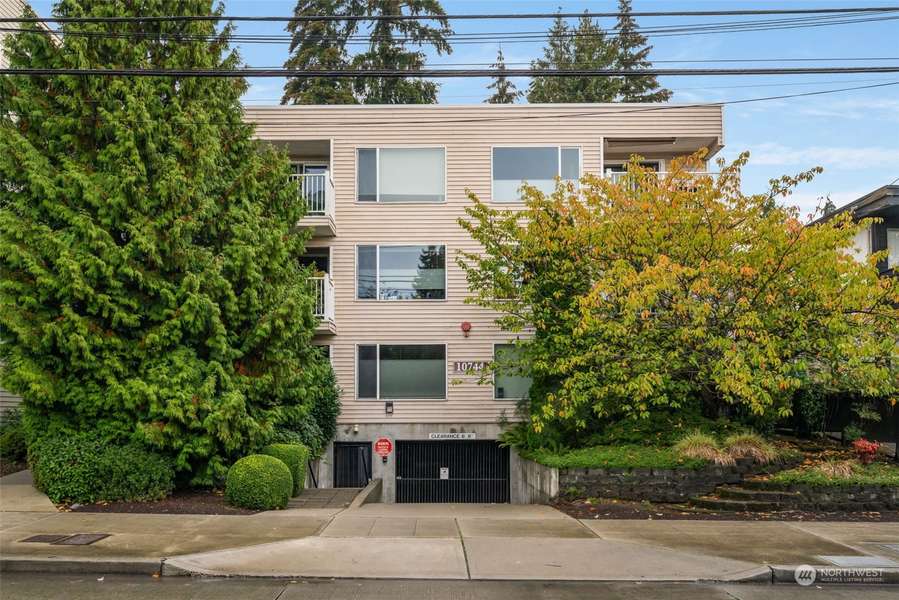 10744 Greenwood AVE N #101, Seattle, WA 98133