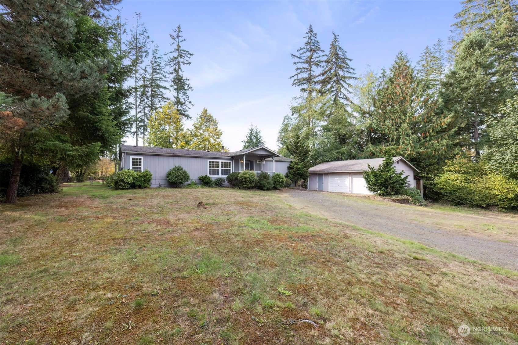 70 E Waterthrush LN, Belfair, WA 98528