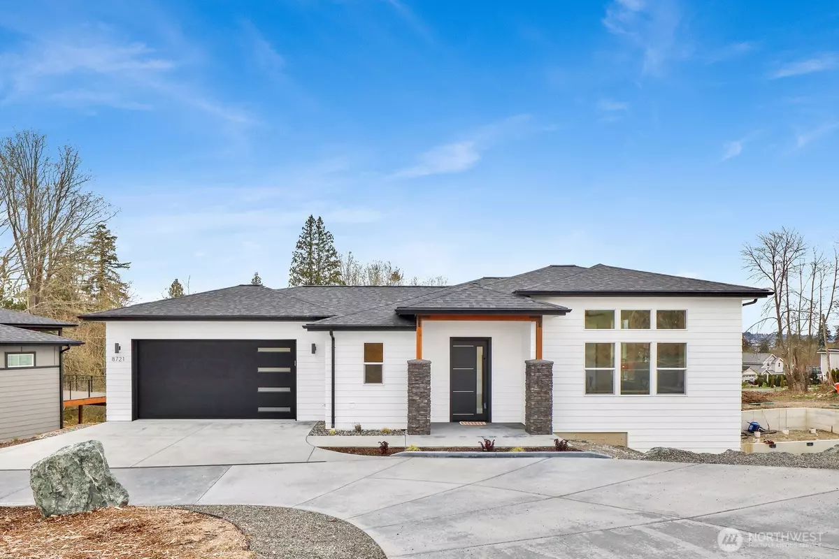 Blaine, WA 98230,8721 Semiahmoo DR