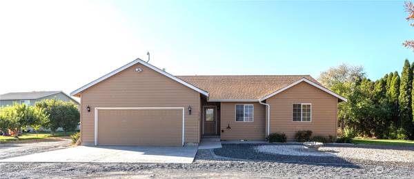 5218 NE Crystal Springs PL, Moses Lake, WA 98837