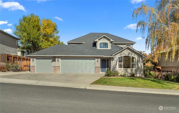 1906 Lion PL, Wenatchee, WA 98801