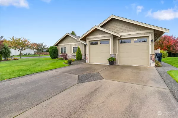 Lynden, WA 98264,884 Hemlock CT