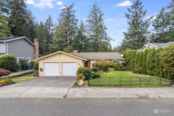 33319 30th AVE SW, Federal Way, WA 98023