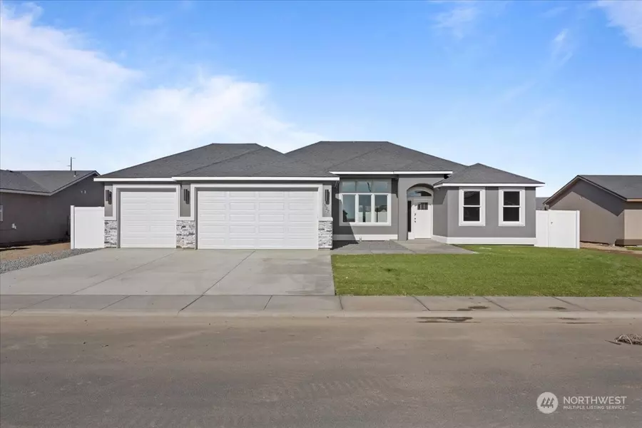 1317 E Cascade ST, Othello, WA 99344