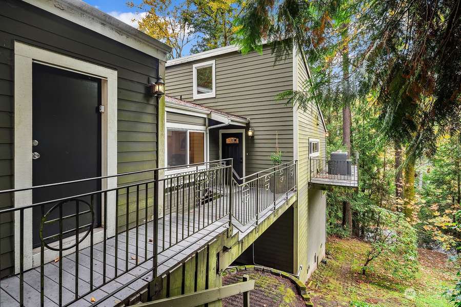 4235 155th PL SE #4-1, Bellevue, WA 98006