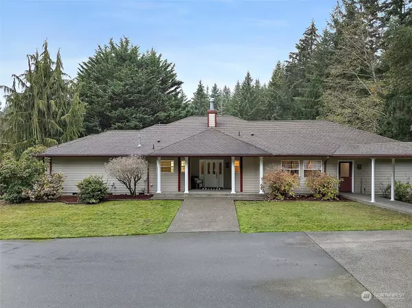 11040 Courtney LN NE, Poulsbo, WA 98370