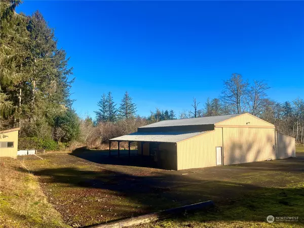 1050 Summers LN, Grayland, WA 98547