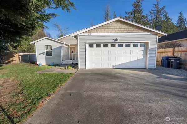 3121 ARBOR ST, Mount Vernon, WA 98273