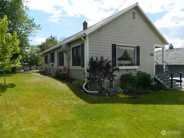 224 3rd ST E, Tonasket, WA 98855