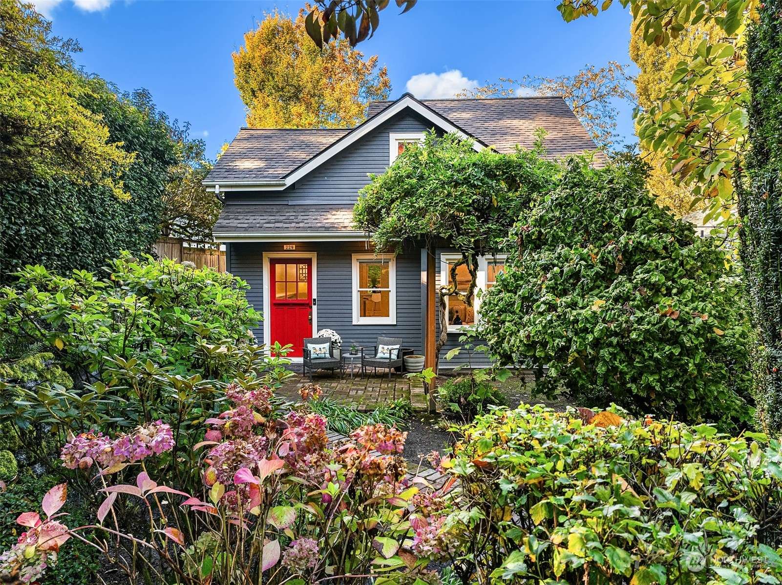 229 33rd AVE E, Seattle, WA 98112