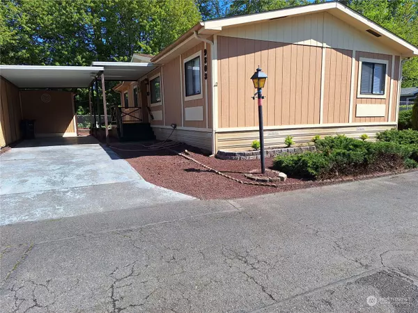 9803 12th Avenue Ct E, Tacoma, WA 98445