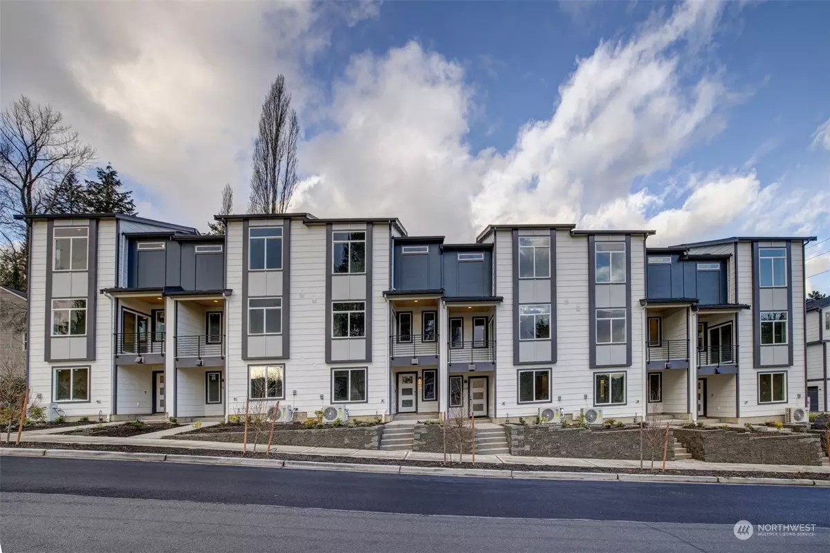 Kenmore, WA 98028,6726 NE 187th ST #103