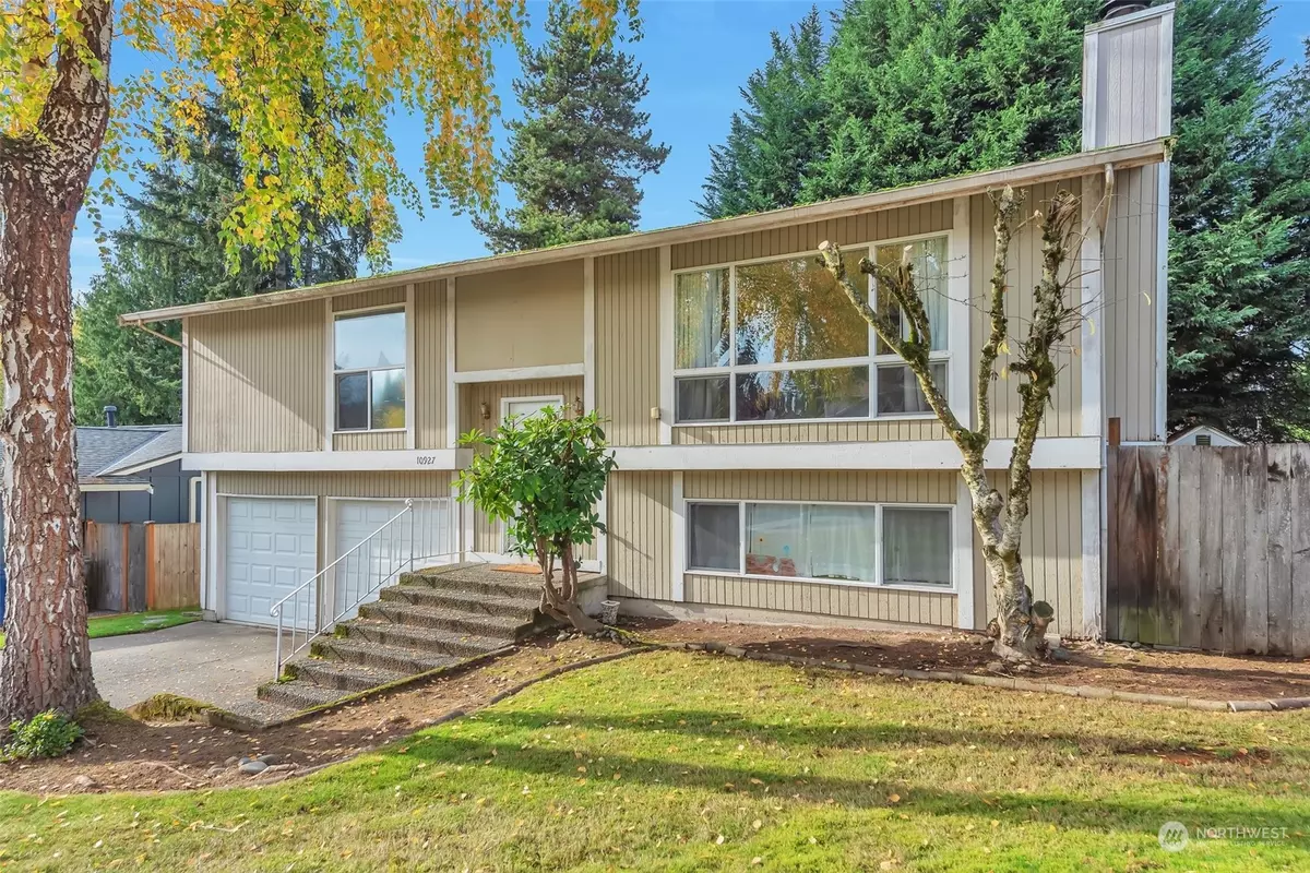 Redmond, WA 98052,10927 158th CT NE