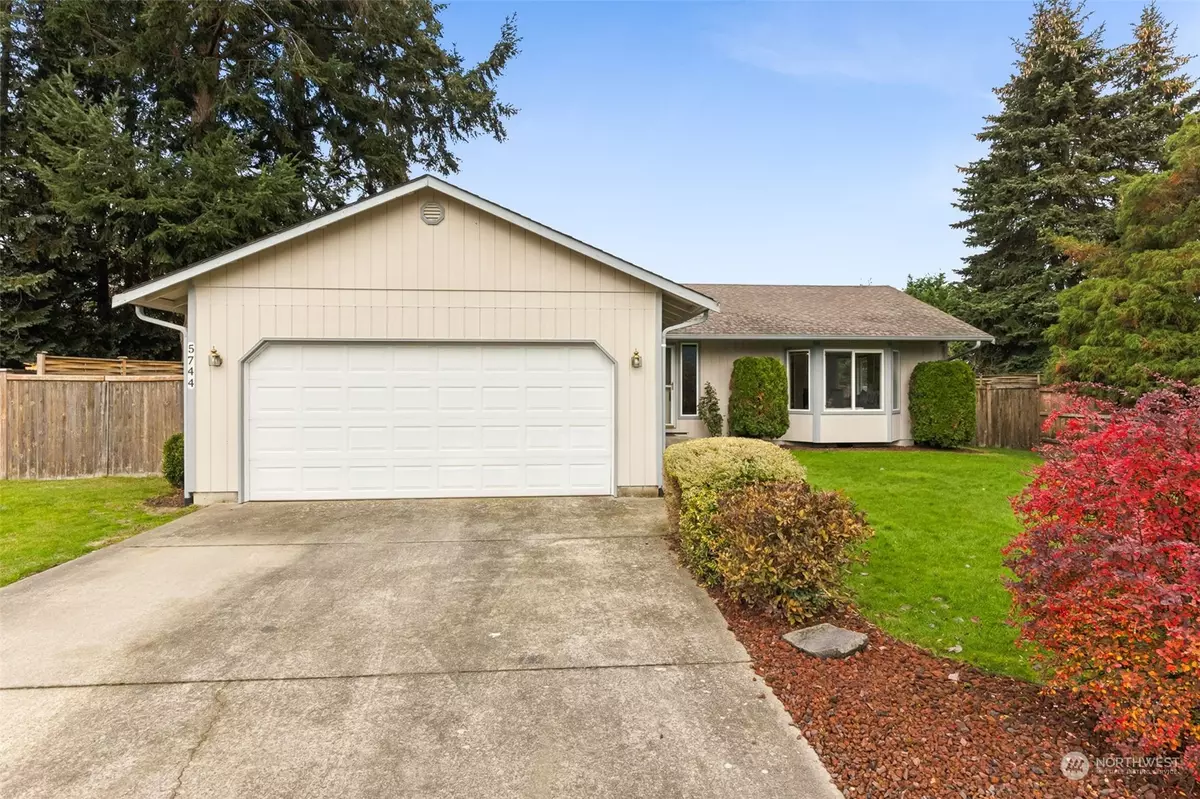 Lacey, WA 98513,5744 Turf LN SE