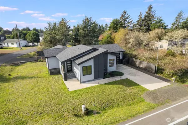 681 Point Brown AVE SW, Ocean Shores, WA 98569