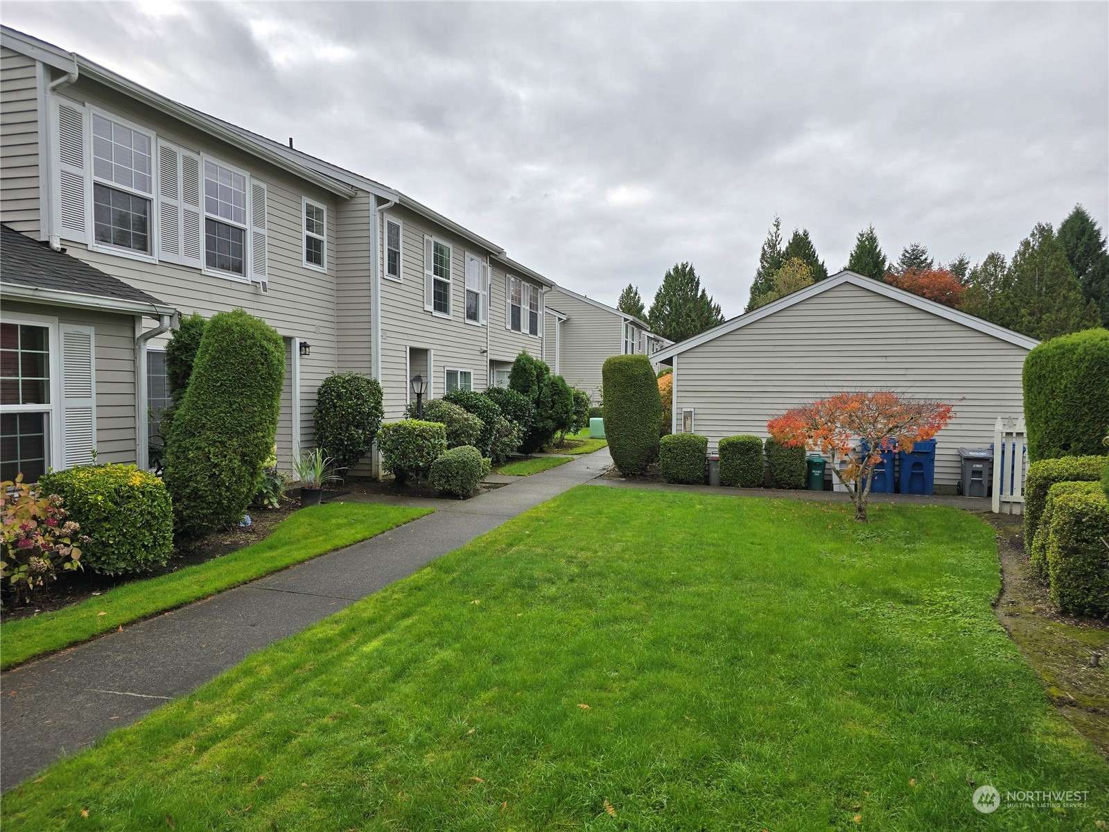 23960 58th CT S #B3, Kent, WA 98032