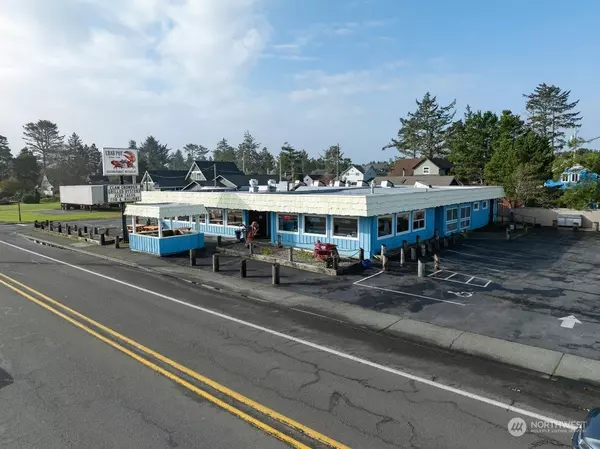 1917 Pacific AVE S, Long Beach, WA 98631