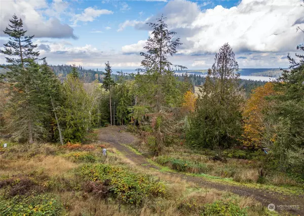 495 Louella RD, Sequim, WA 98382